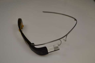 Illustration for article titled Google Glass Is Still a Bad Idea